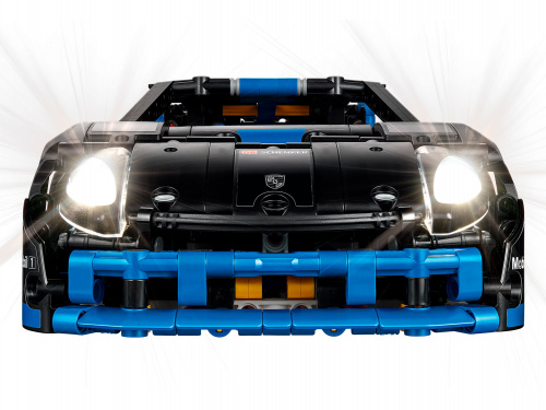 Конструктор LEGO Technic Гоночный автомобиль Porsche GT4 e-Performance 42176 фото 3