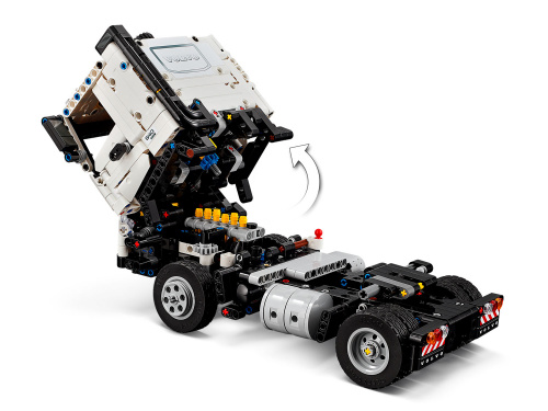 Конструктор LEGO Technic Грузовик Volvo FMX и электрический экскаватор EC230 42175 фото 4